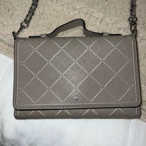 Tory Burch Robinson Chain Crossbody Bag In French Grey